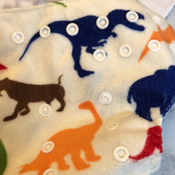 LLB 6 Cloth Diapers - Picture 4 of 5